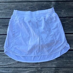 Lululemon Athletica Hotty Hot skirt